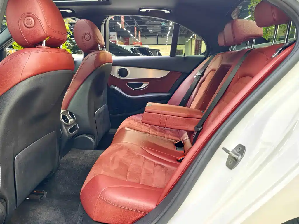 Mercedes-Benz C-Class 2019 — фото 10