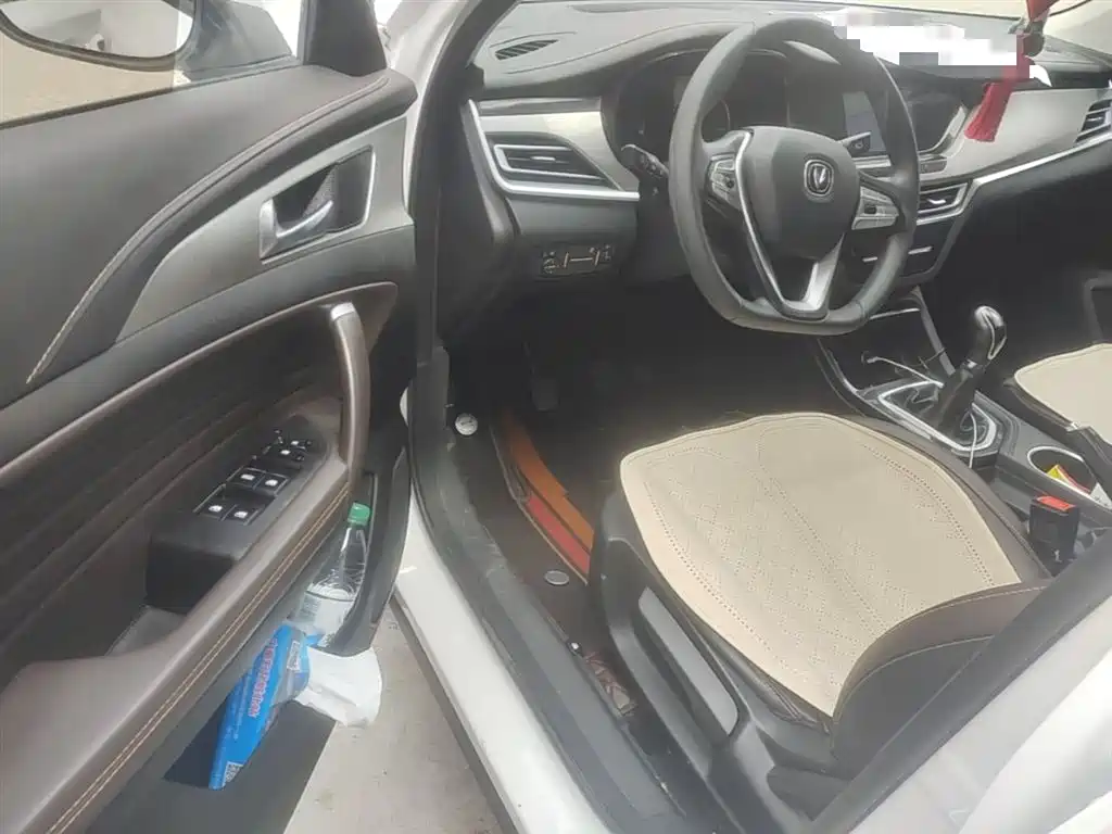 Changan CS35PLUS 2020 — фото 16