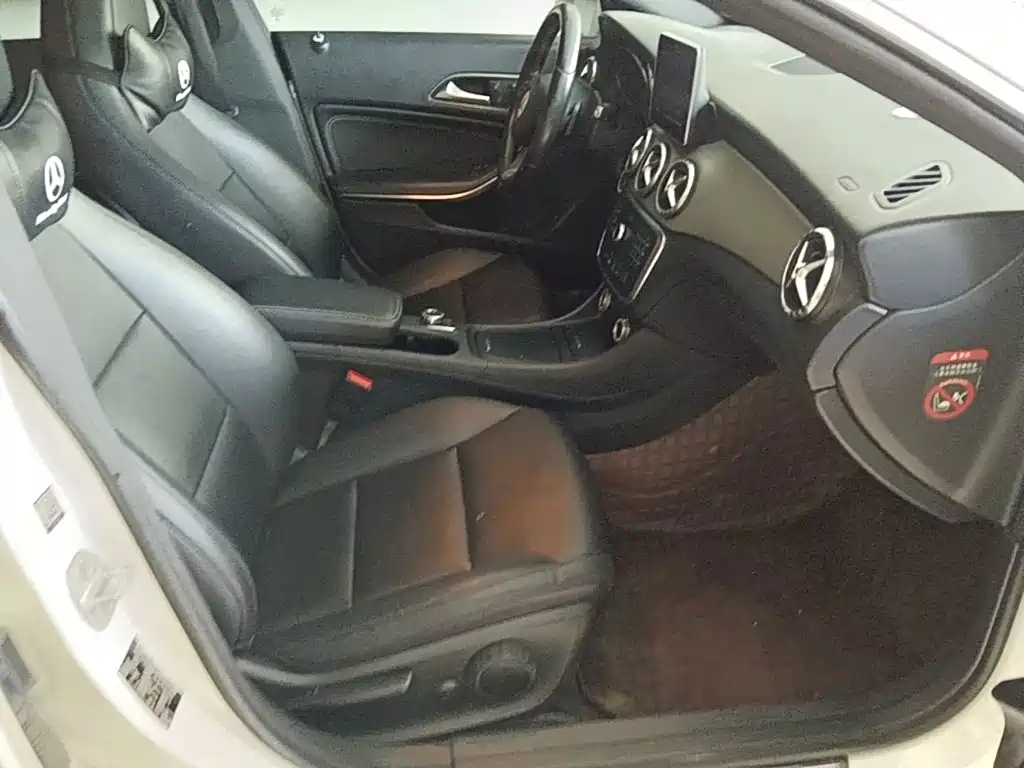Mercedes-Benz CLA 2015 — фото 25
