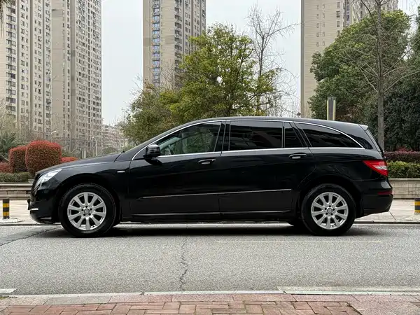 Mercedes-Benz R-Class 2017