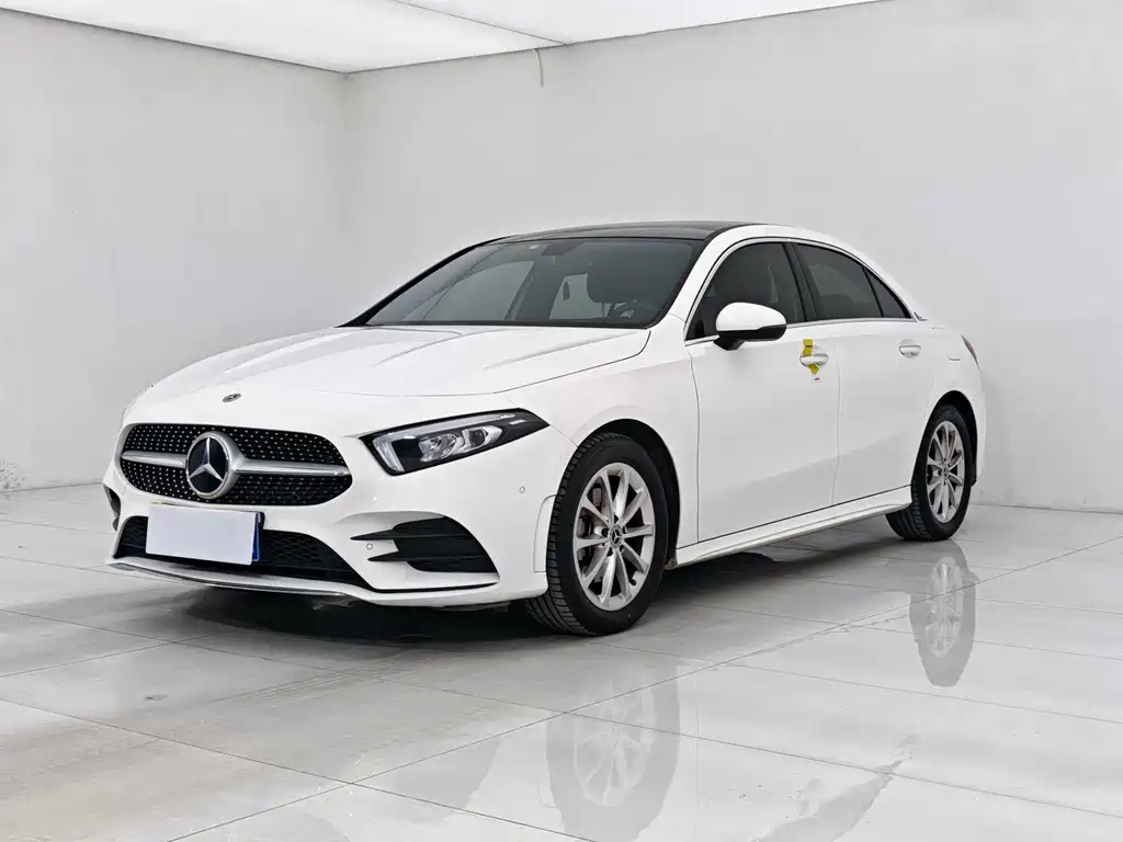 Mercedes-Benz A-Class 2021 — фото 1