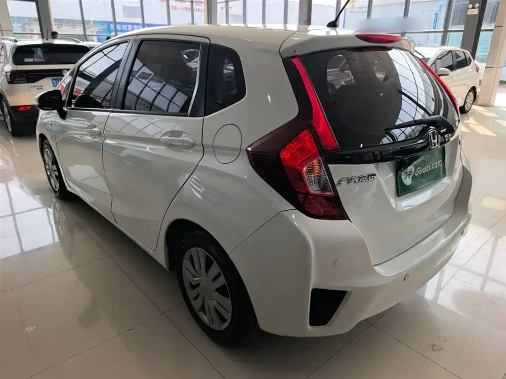 Honda Fit 2017 — фото 5