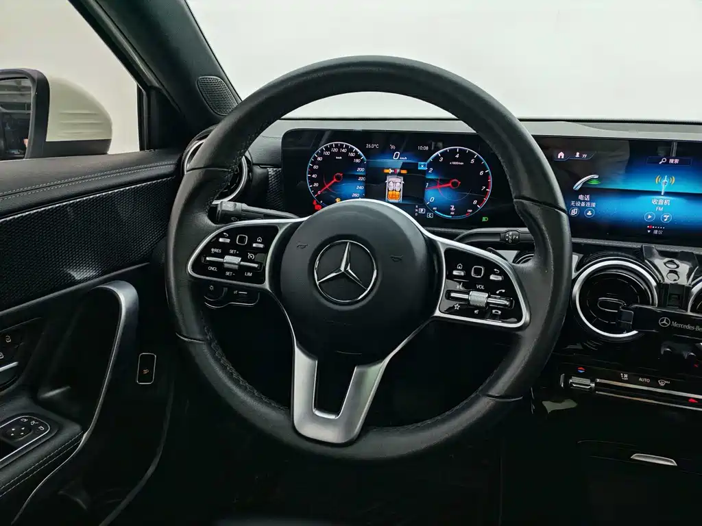Mercedes-Benz A-Class 2021 — фото 14