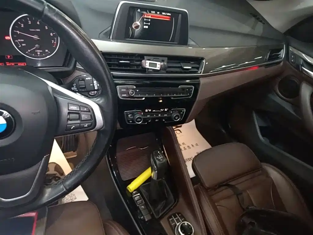 BMW X1 2017 — фото 13