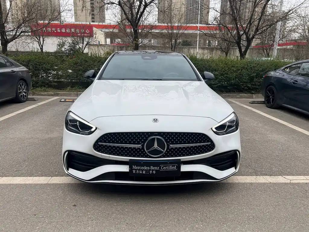 Mercedes-Benz C-Class 2023 — фото 3