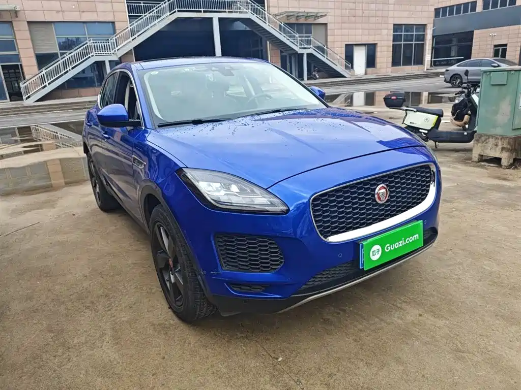 Jaguar E-PACE 2021 — фото 4