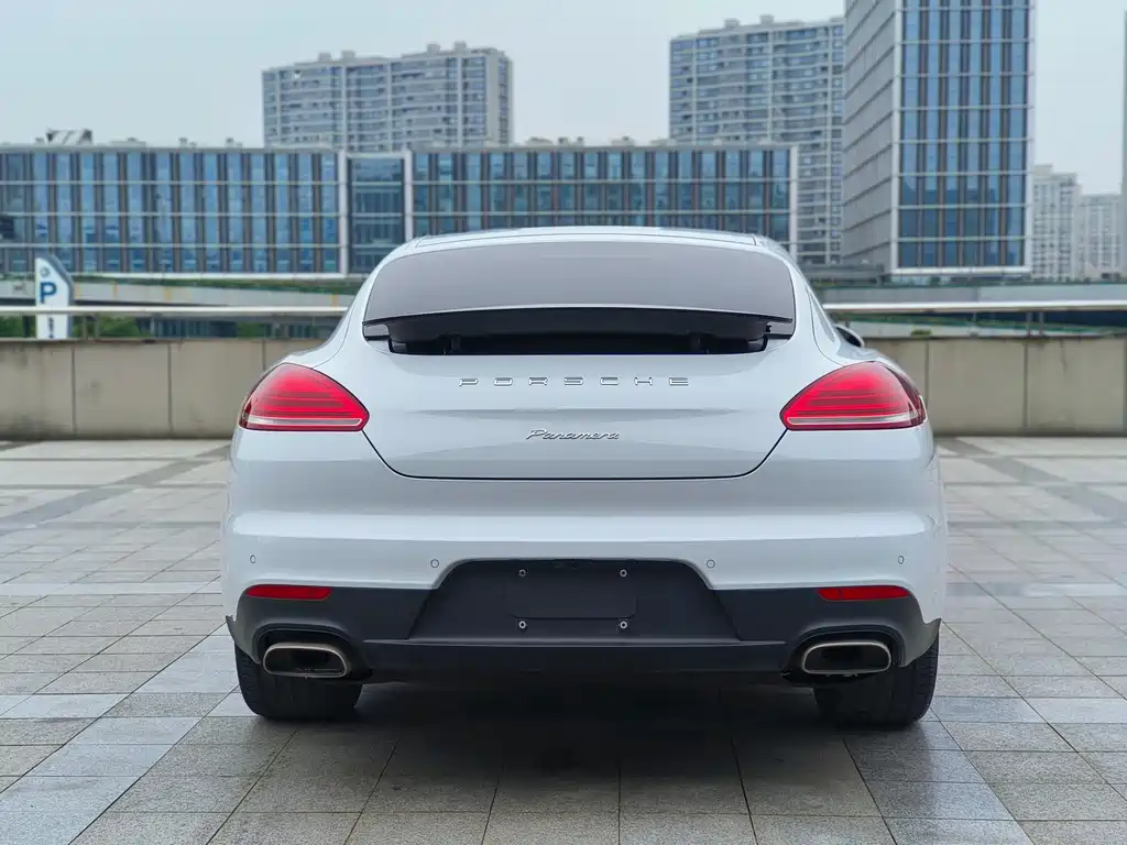 Porsche Panamera 2016 — фото 15