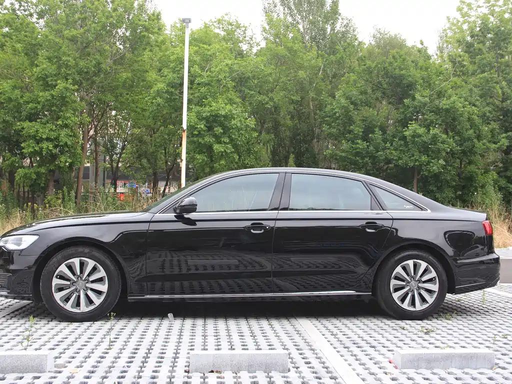 Audi A6L 2016 — фото 12