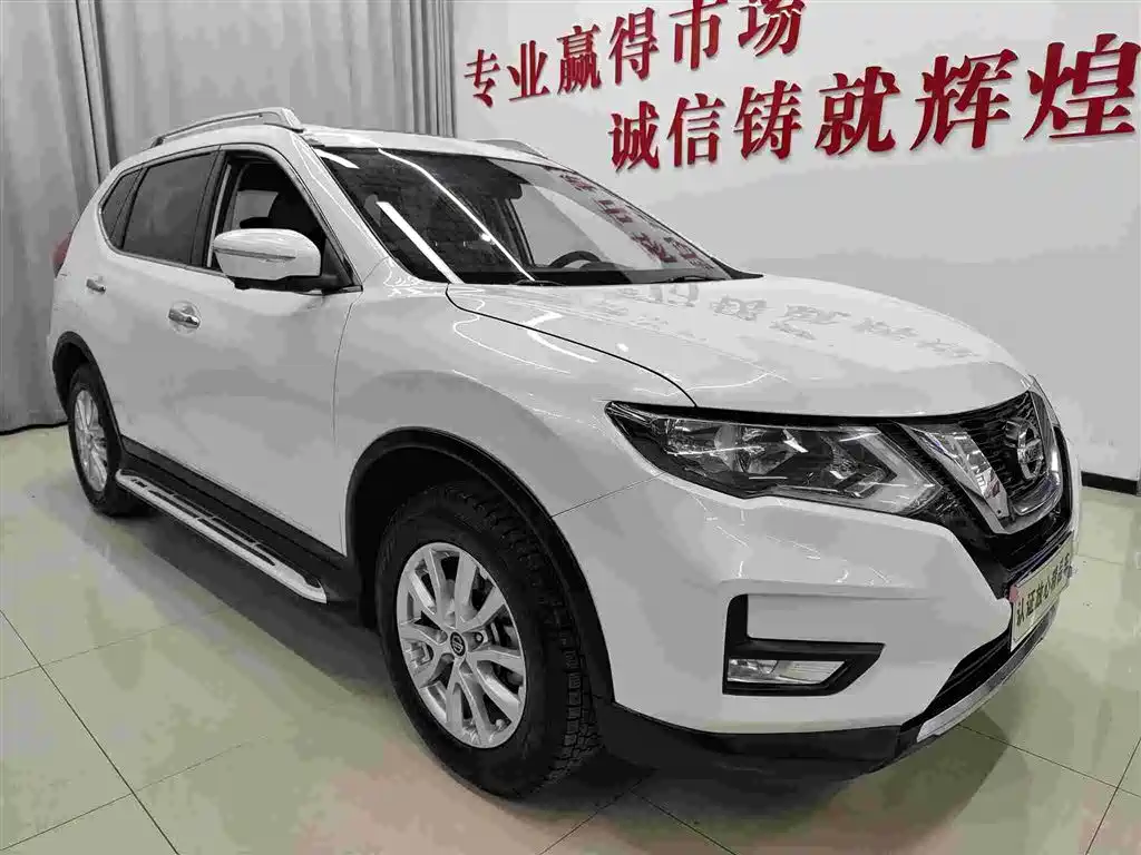 Nissan X-Trail 2018 — фото 3