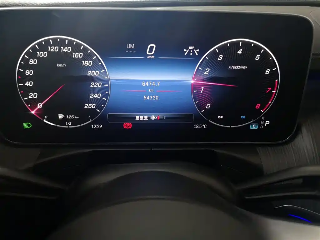 Mercedes-Benz C-Class 2023 — фото 12