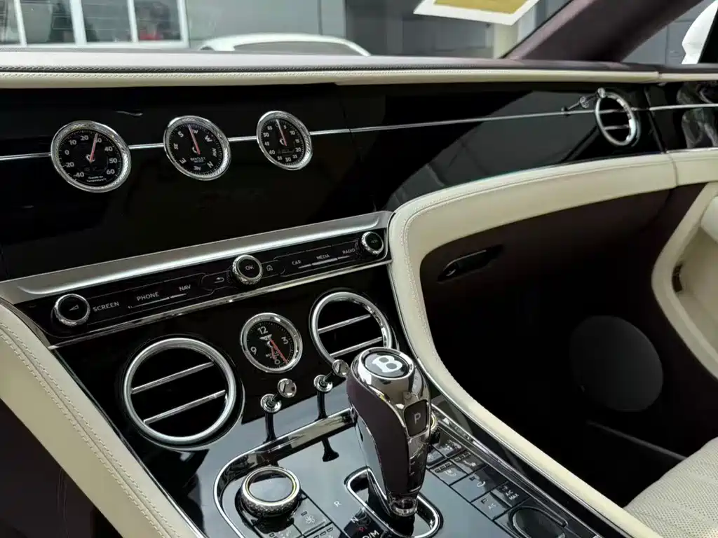 Bentley Continental — фото 5