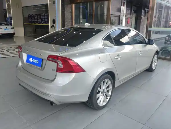 Volvo S60 2016