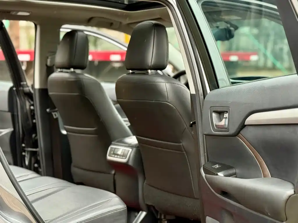 Toyota Highlander 2018 — фото 13