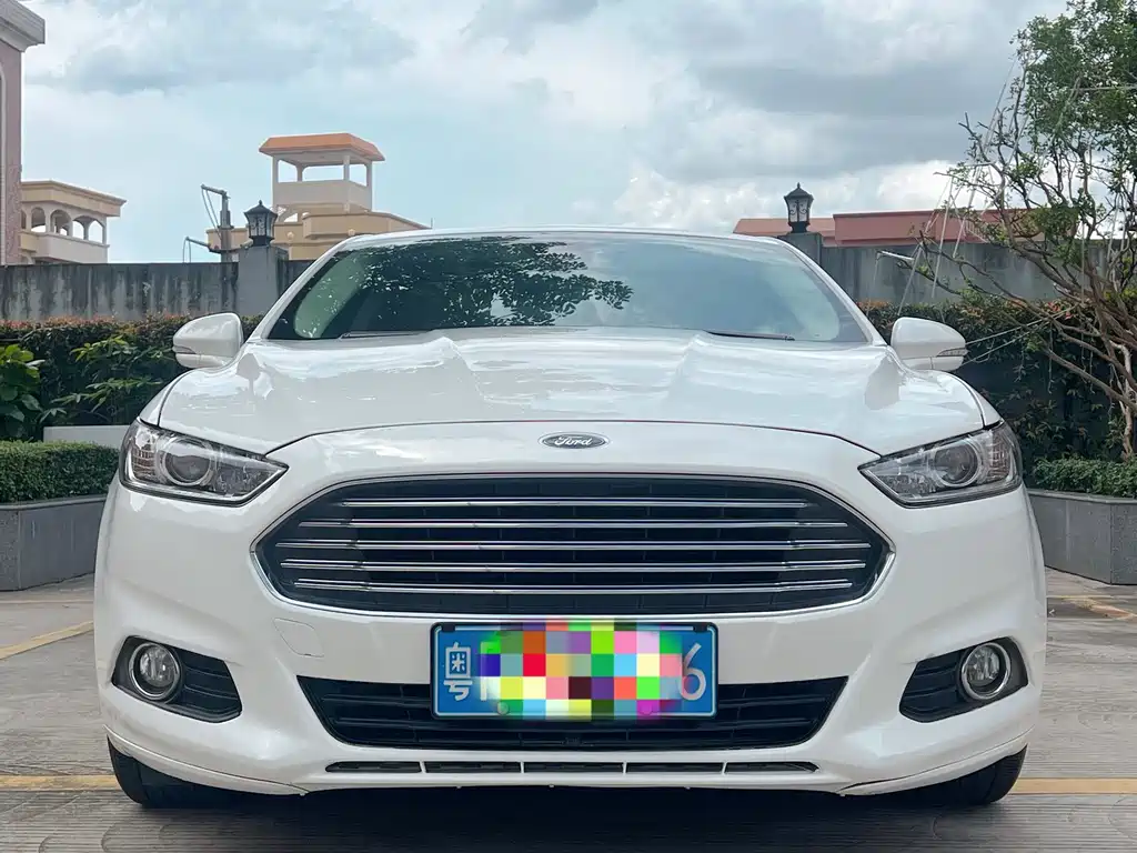 Ford Mondeo 2015 — фото 2
