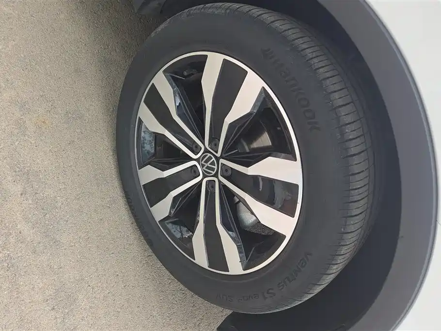 Volkswagen Tiguan L 2024