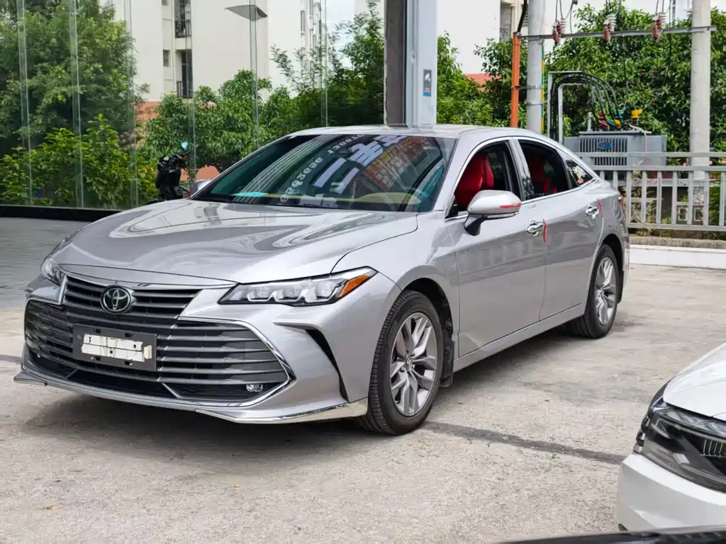 Toyota Avalon 2020 — фото 1