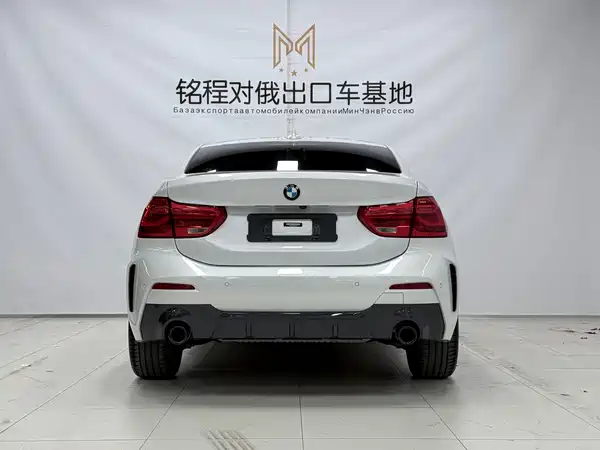 BMW 1 Series 2021