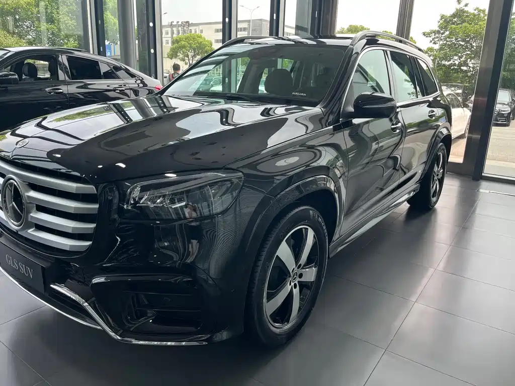 Mercedes-Benz GLS — фото 4