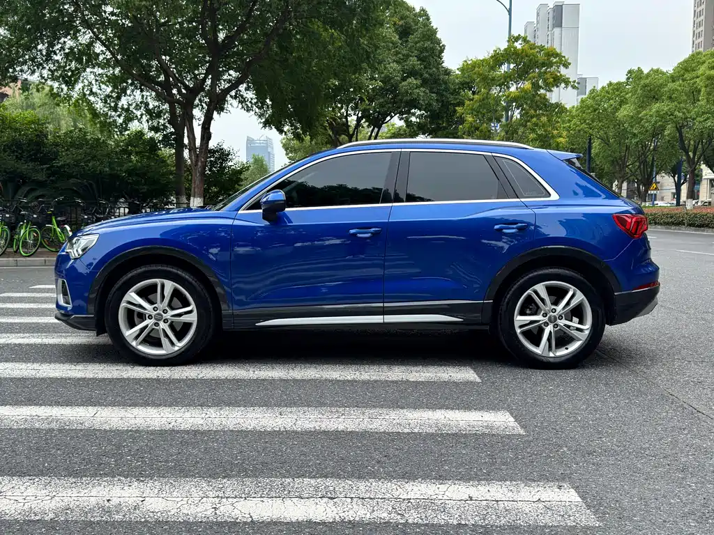 Audi Q3 2019 — фото 4
