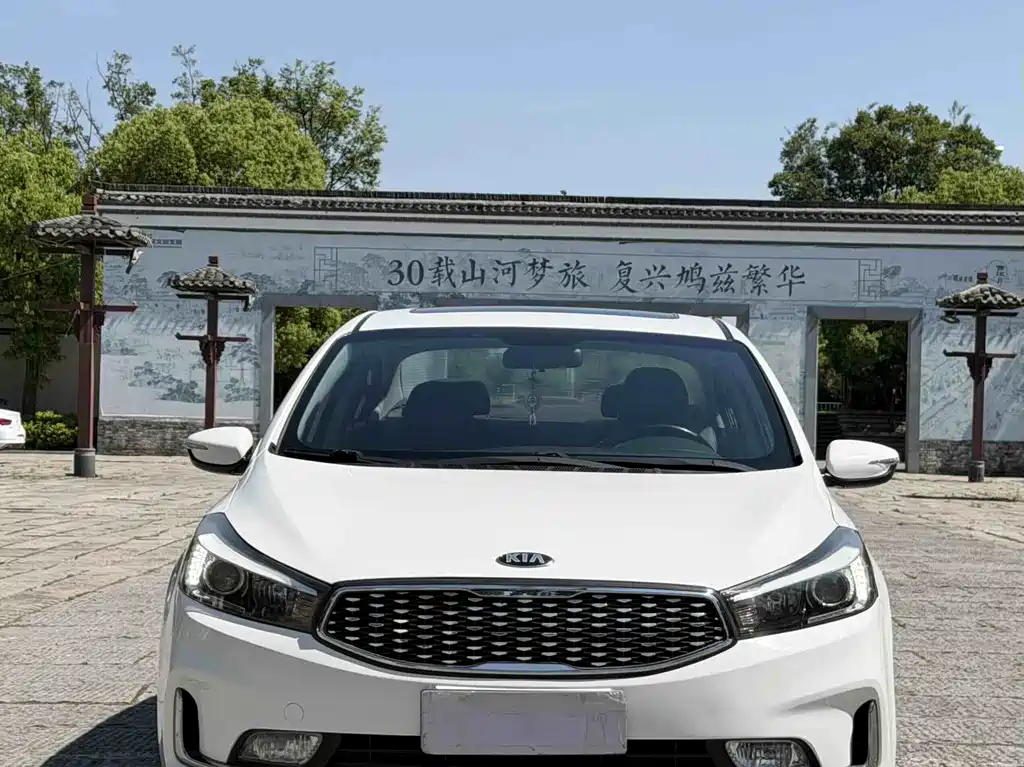 Kia K3 2016