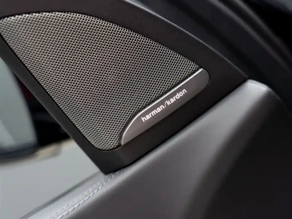 BMW X5 M 2022 — фото 9