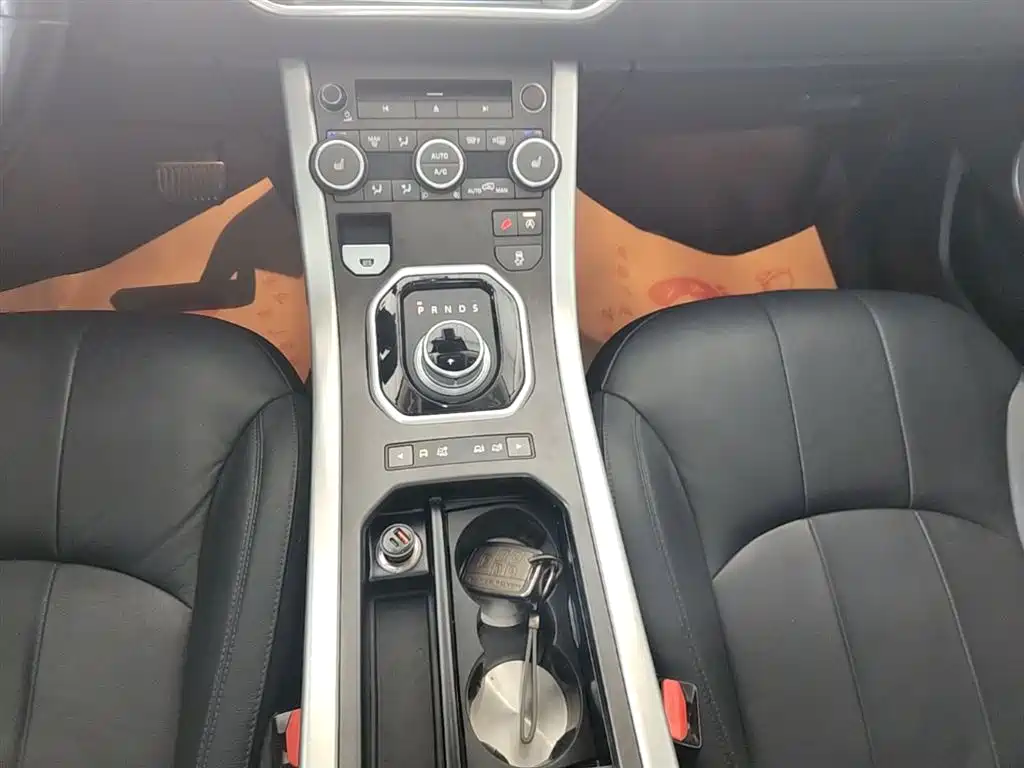 Land Rover Evoque 2017 — фото 14
