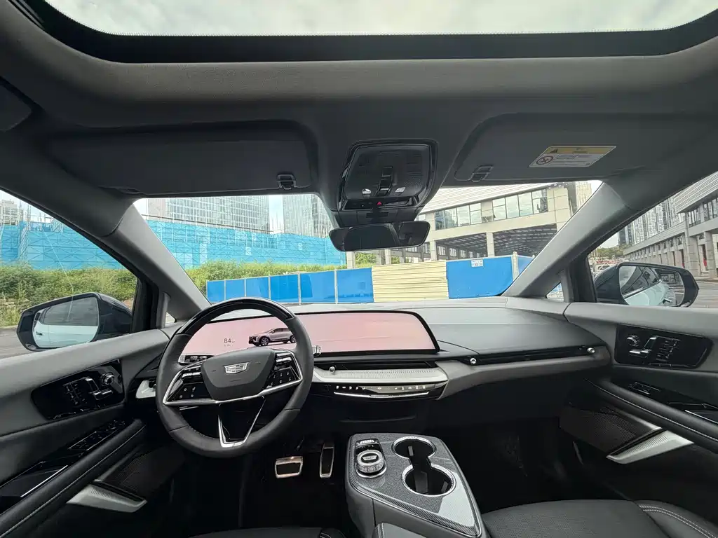 Cadillac IQ 2024