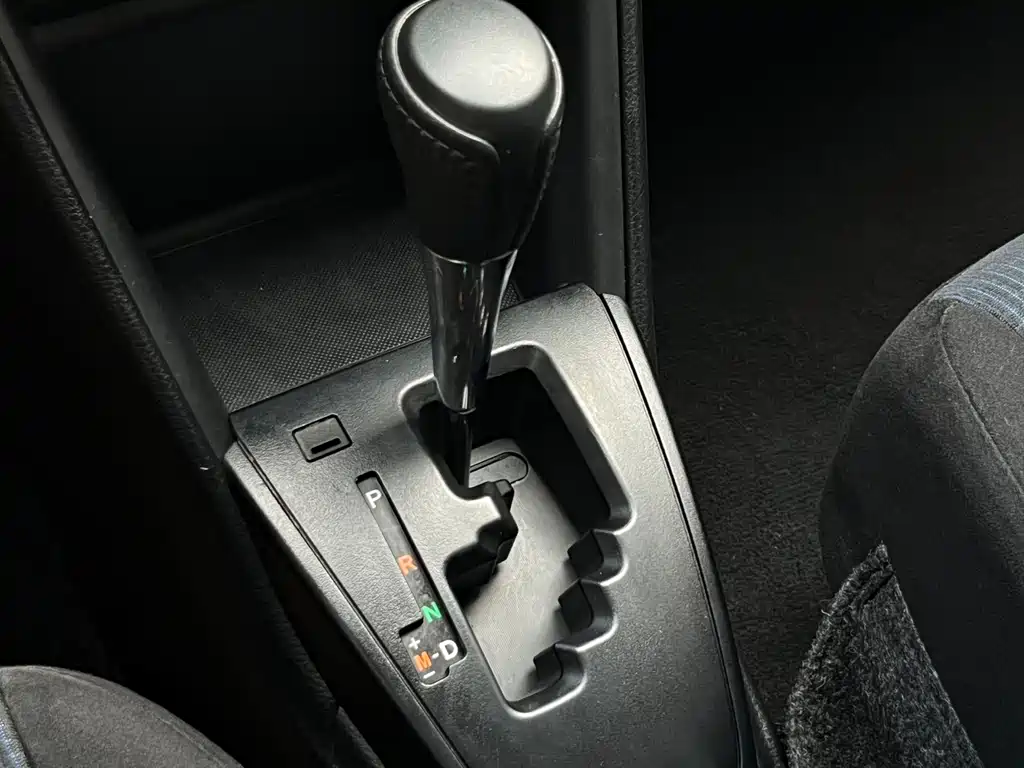 Toyota Yaris L 2019 — фото 18