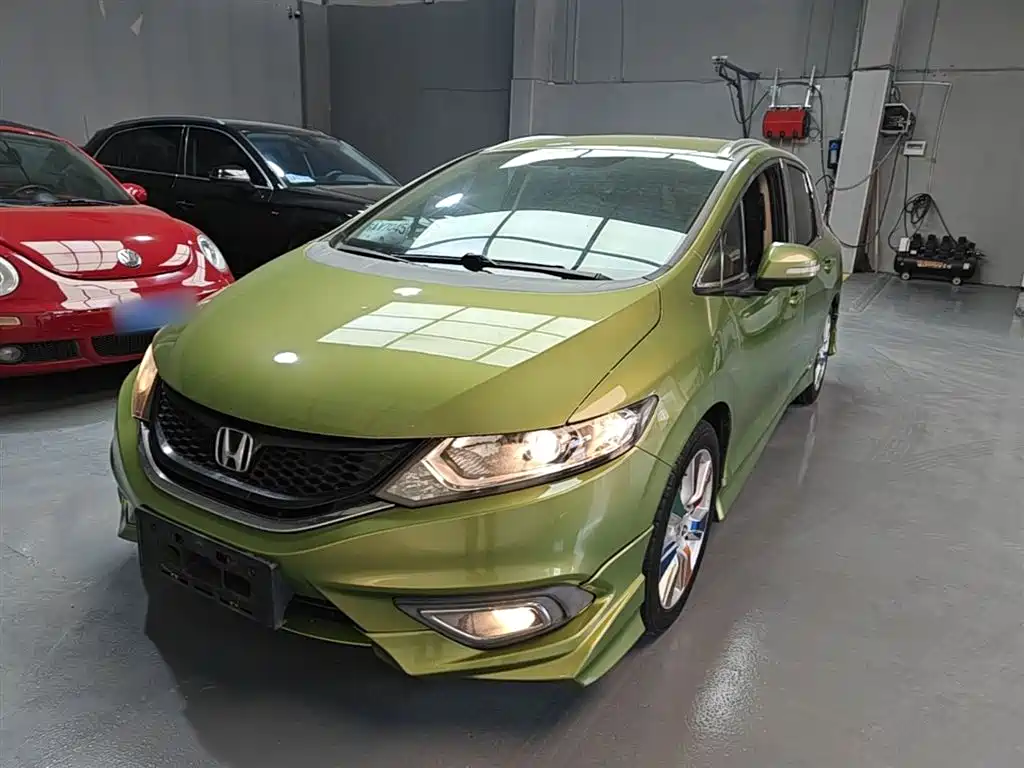 Honda Jade 2016 — фото 1