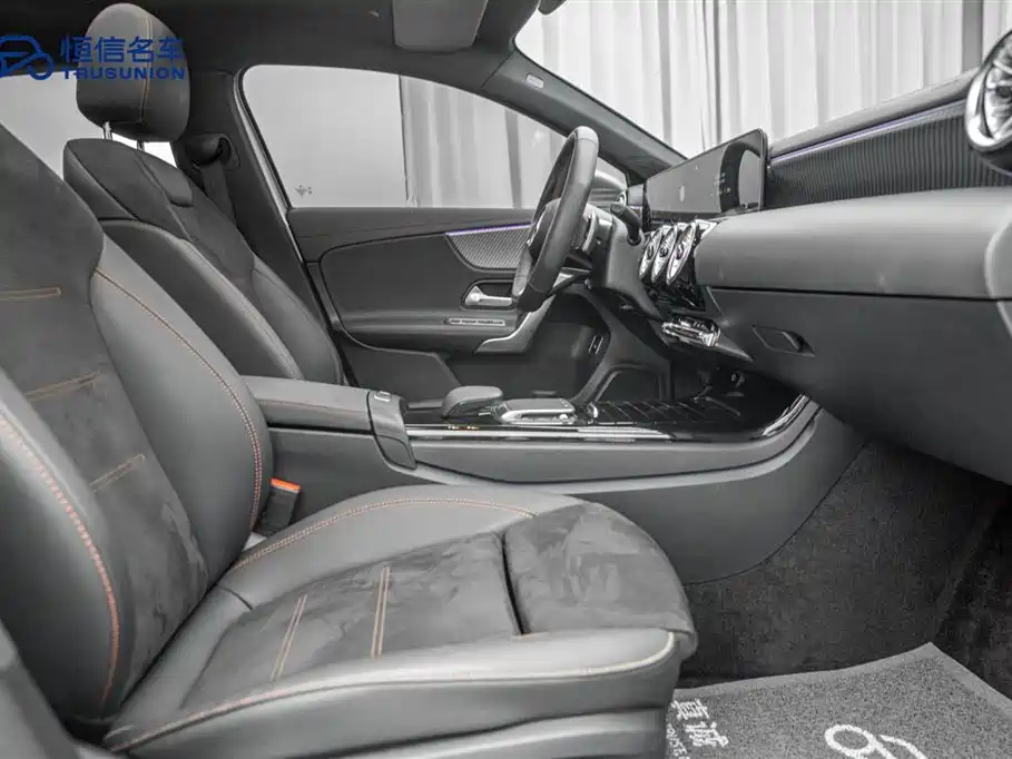 Mercedes-Benz A-Class 2024 — фото 15