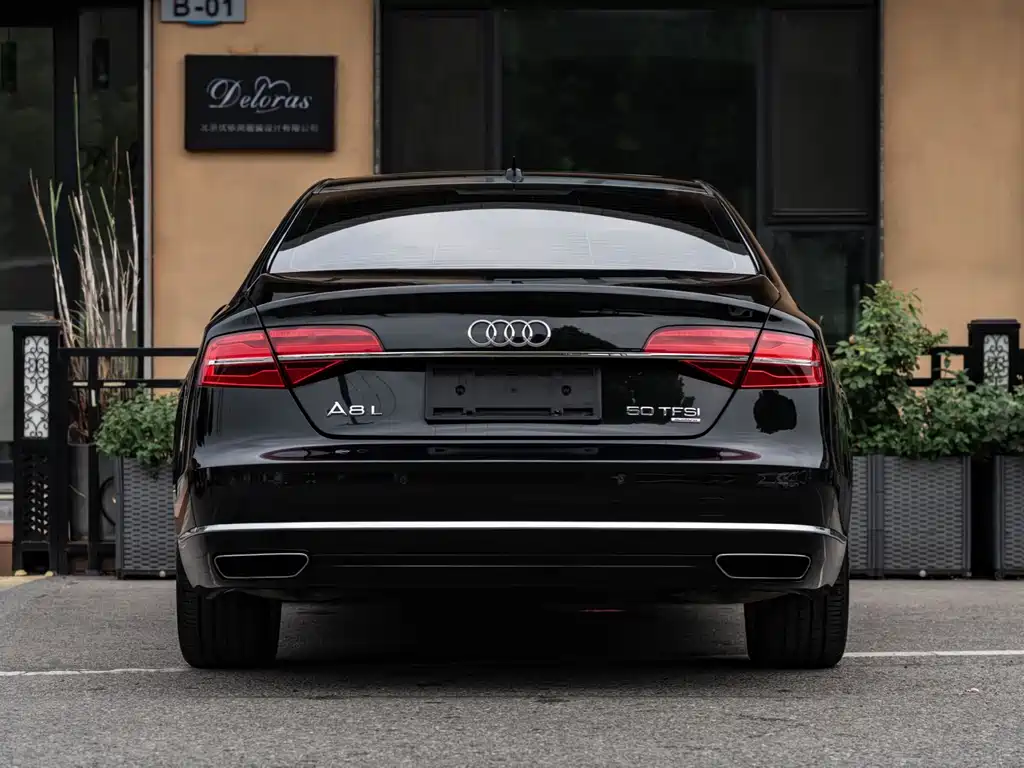 Audi A8 2014 — фото 7