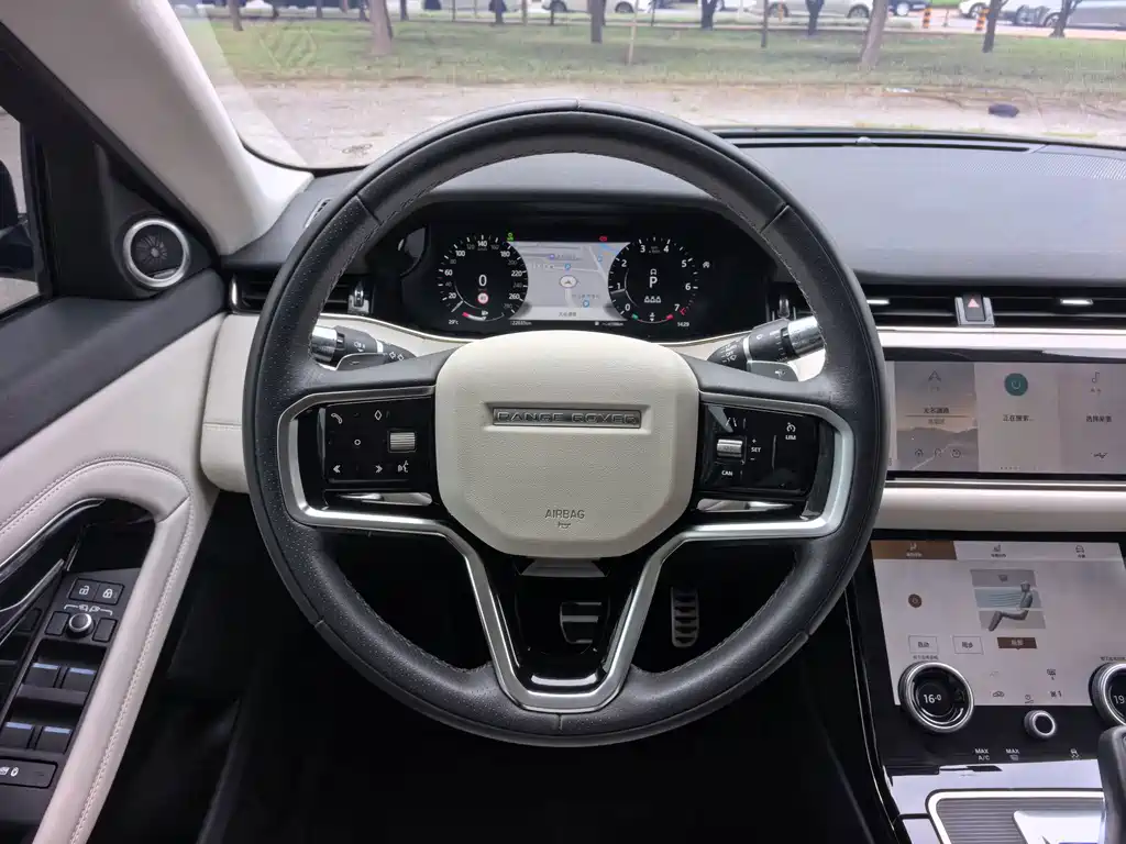 Land Rover Range Rover Evoque 2022 — фото 7