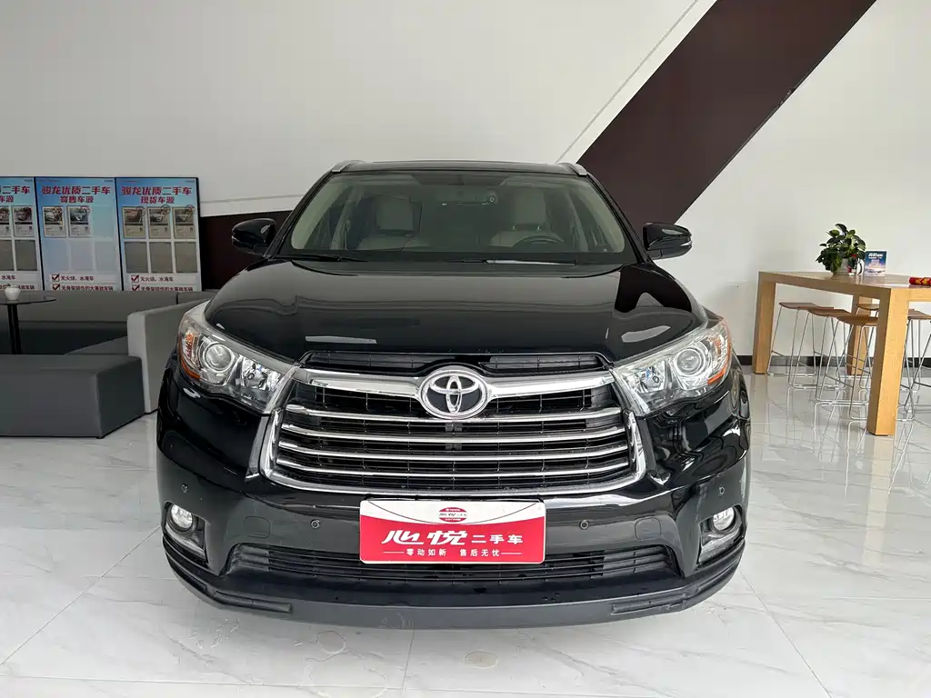 Toyota Highlander 2015 — фото 2