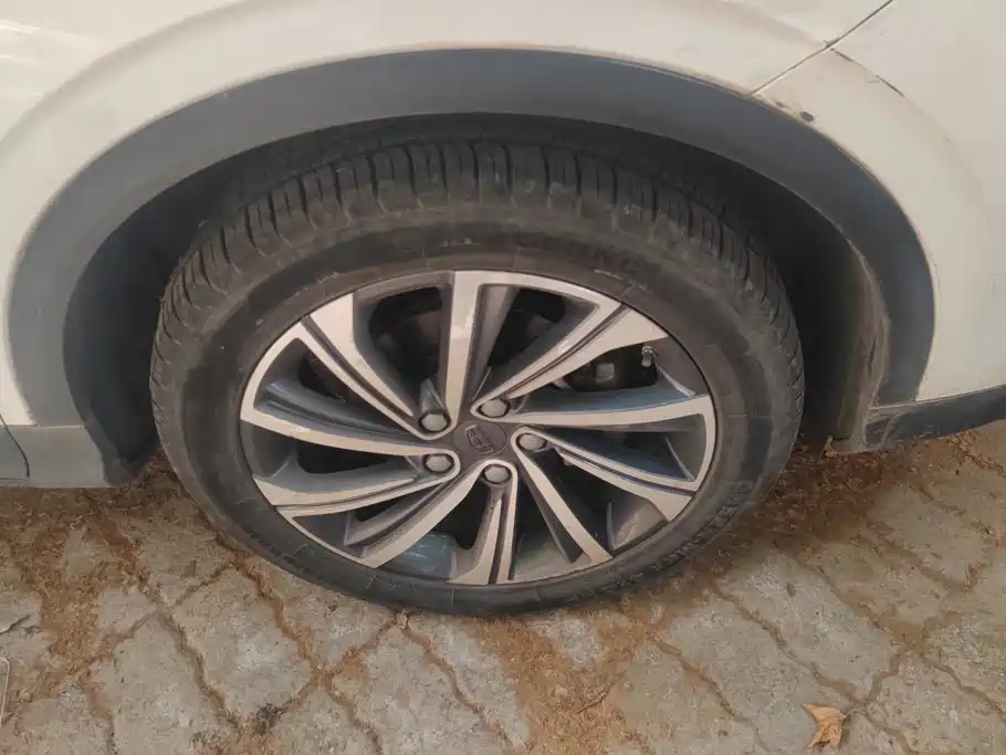 Geely Binyue 2019