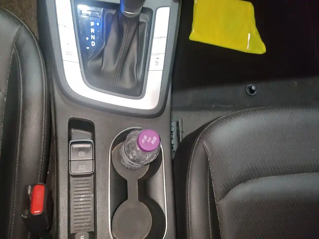Hyundai Elantra 2019 — фото 14
