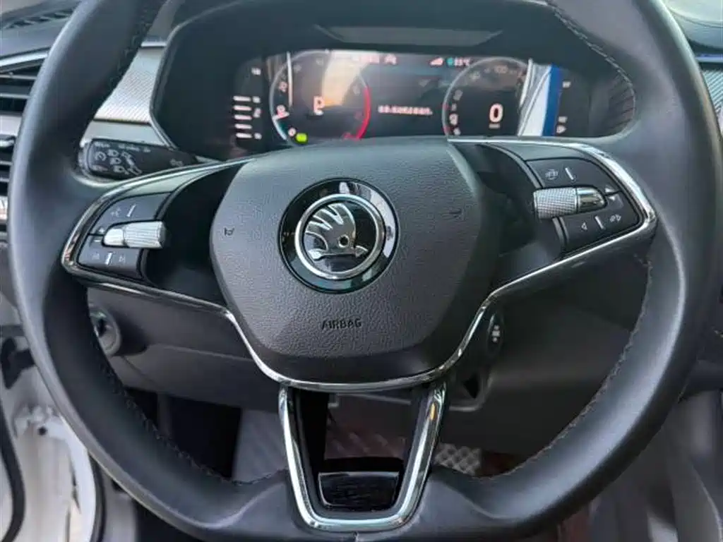 Skoda Kodiaq 2022 — фото 11