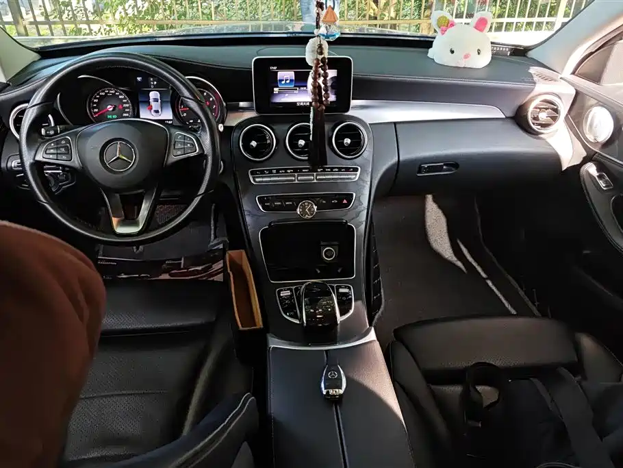 Mercedes-Benz C-Class 2018 — фото 12