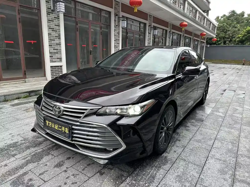 Toyota Avalon 2020 — фото 1