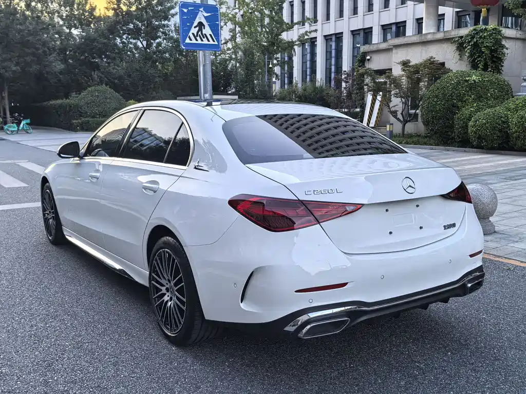 Mercedes-Benz C-Class 2022