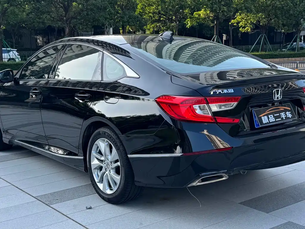 Honda Accord 2020 — фото 26
