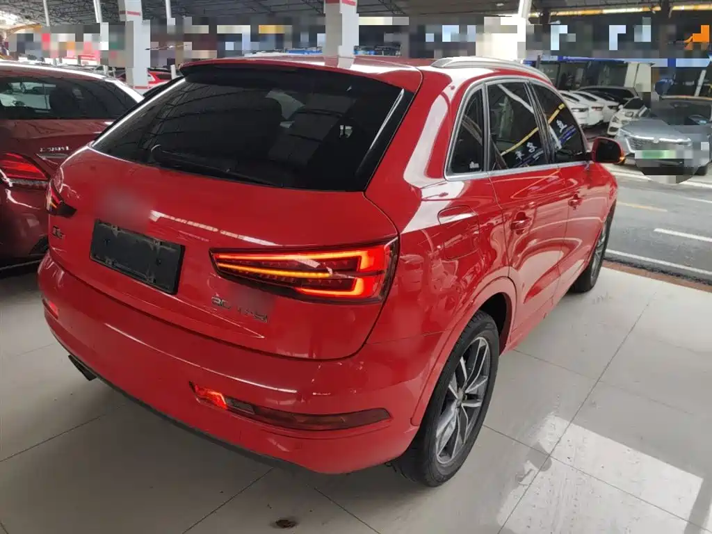 Audi Q3 2018 — фото 7
