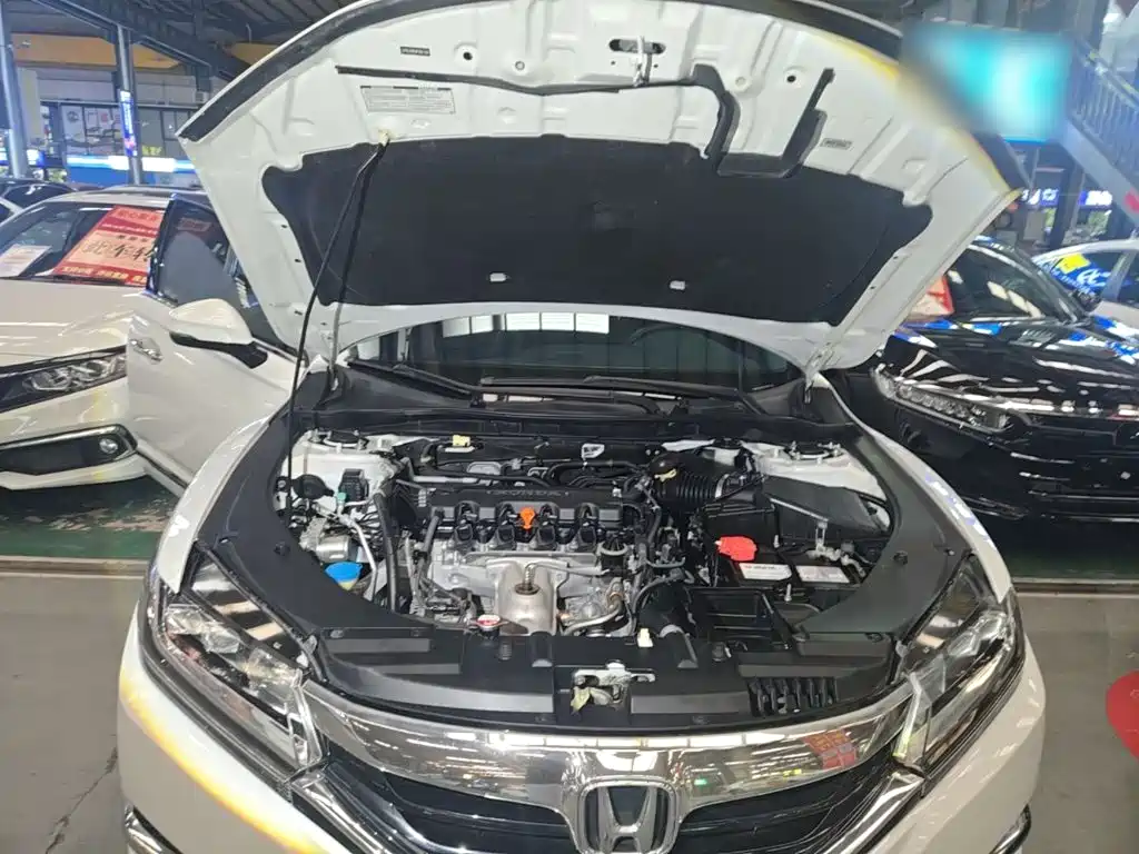 Honda Spirior 2015 — фото 20