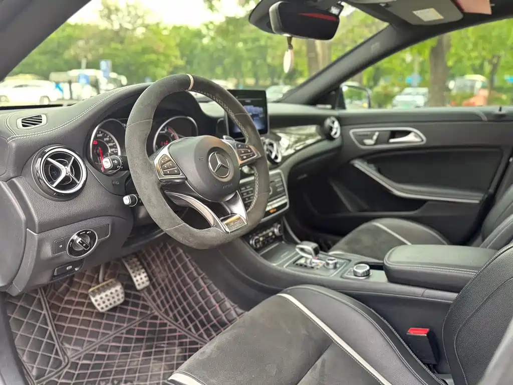 Mercedes-Benz CLA AMG 2019 — фото 18