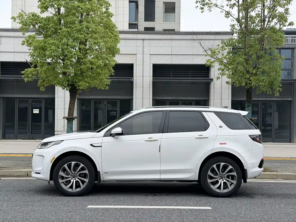 Land Rover Discovery Sport 2021 — фото 3