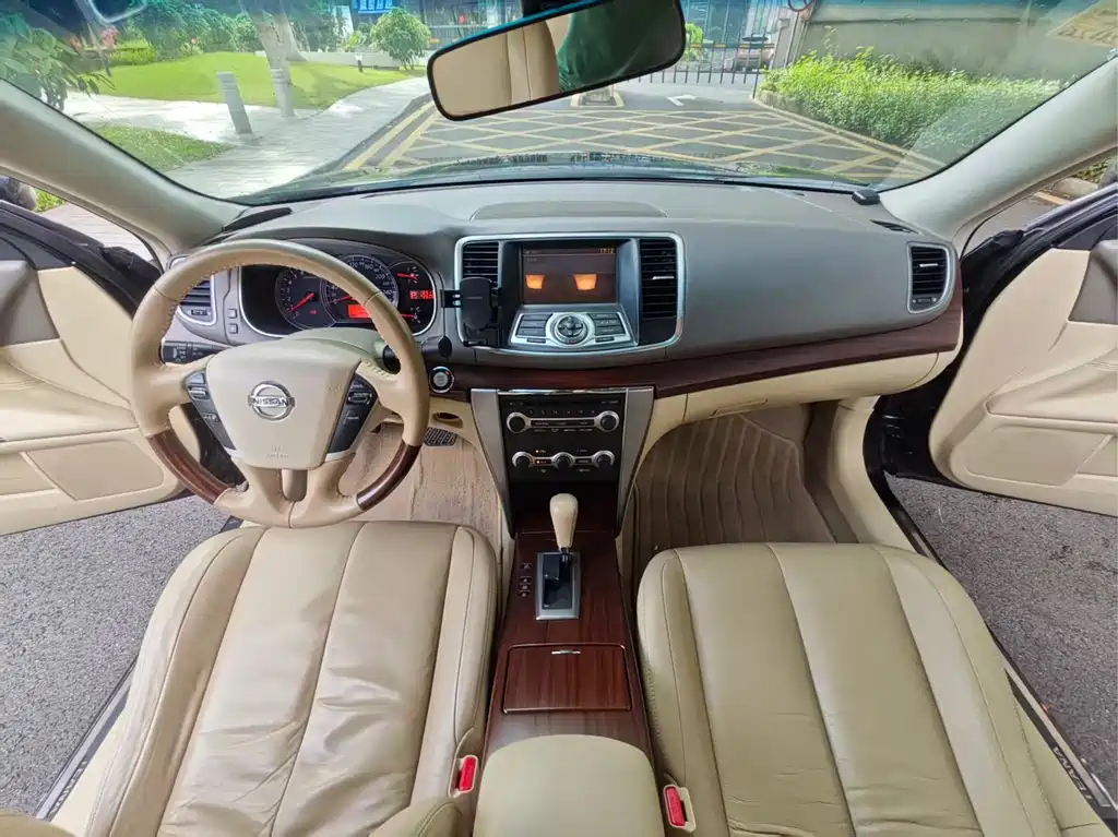 Nissan Teana 2010