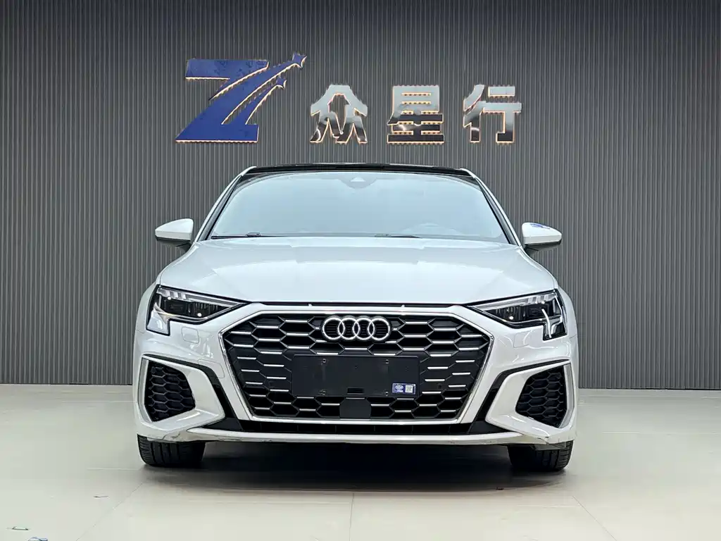 Audi A3 2023 — фото 2