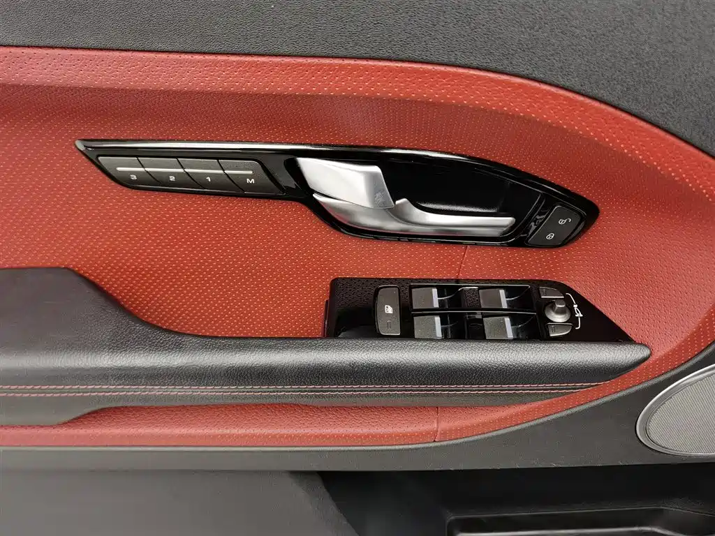 Land Rover Evoque 2014 — фото 9