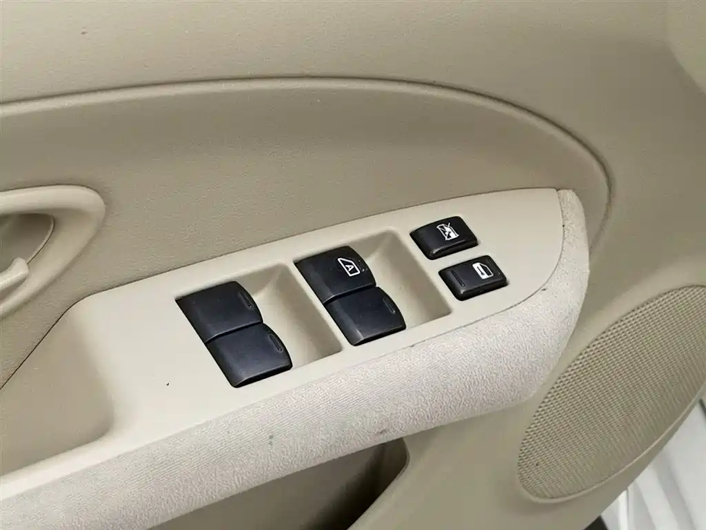 Nissan Sylphy 2015 — фото 9
