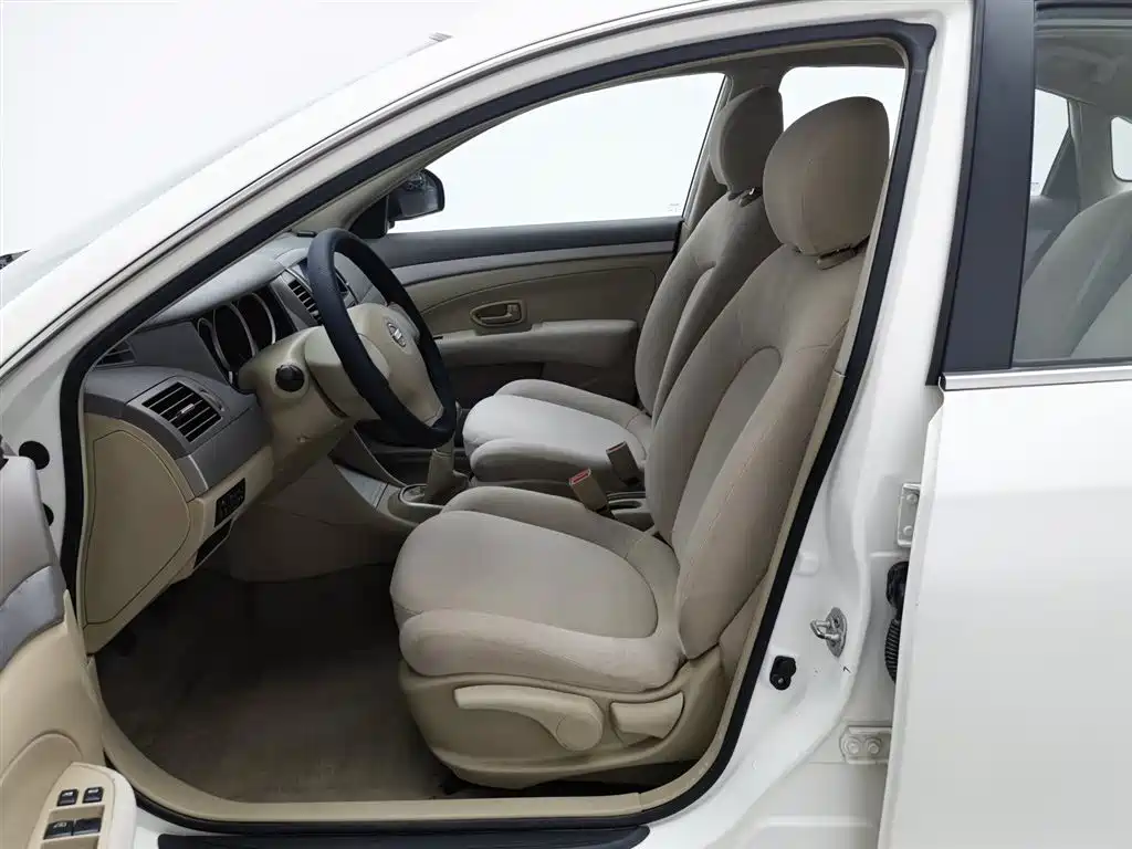Nissan Sylphy 2015 — фото 10