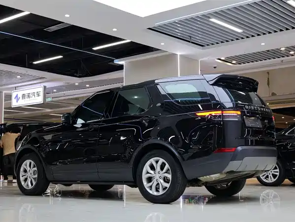 Land Rover Discovery 2018